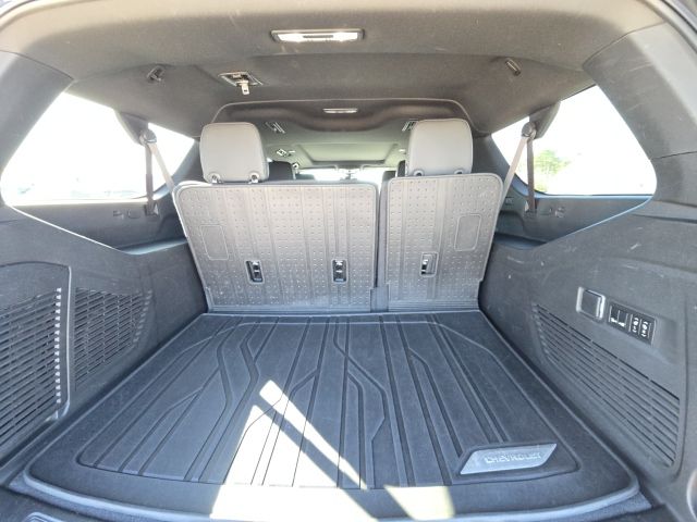 2022 Chevrolet Suburban Z71:44771A