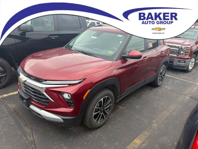 Red (Crimson Metallic) 2025 Chevrolet Trailblazer LT AWD SUV / Crossover Four-Wheel Drive 9-Speed Automatic