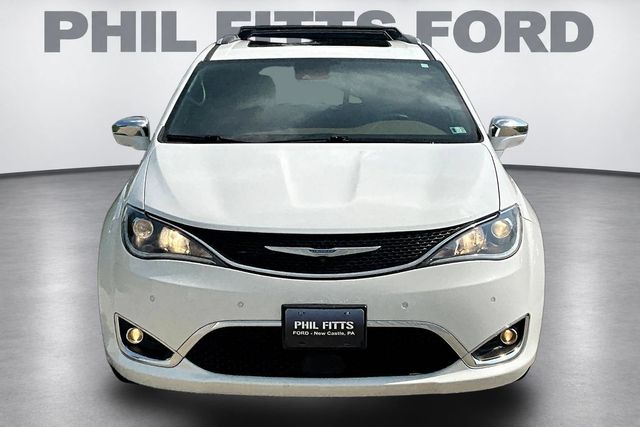 2020 Chrysler Pacifica Hybrid Limited - 1