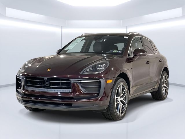 2025 Porsche Macan