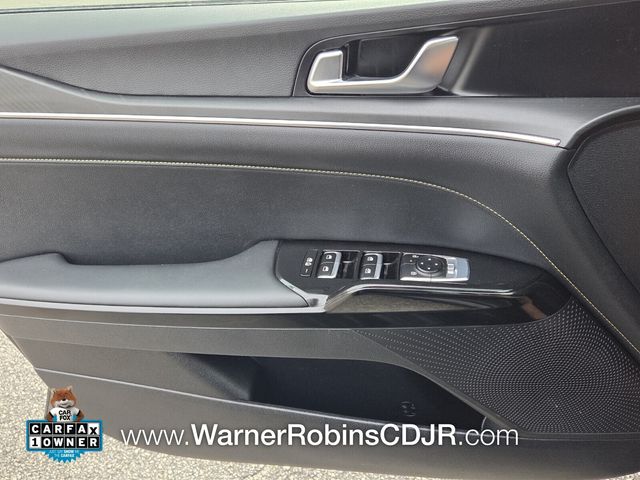 Used 2025 Black Kia GT image 30