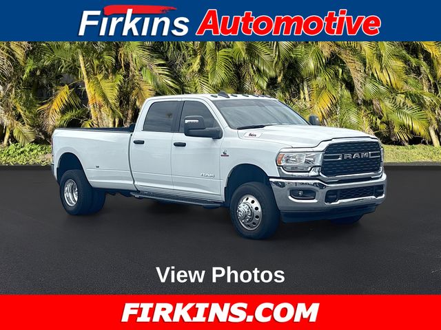 Bright White Clearcoat 2024 RAM 3500 Big Horn Crew Cab LB DRW 4WD Pickup Truck Four-Wheel Drive 6-Speed Automatic