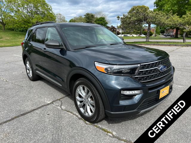 2023 Ford Explorer XLT 4WD's photo