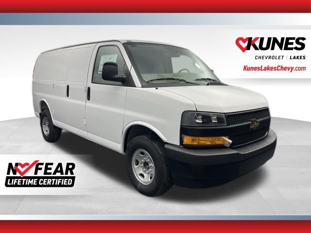Summit White 2026 Chevrolet Express Cargo Van Rear-Wheel Drive 8-Speed Automatic Overdrive
