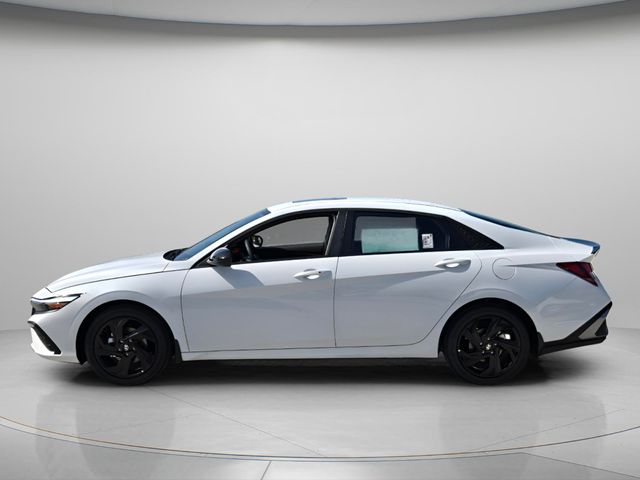 2026 Hyundai Elantra - $23,772