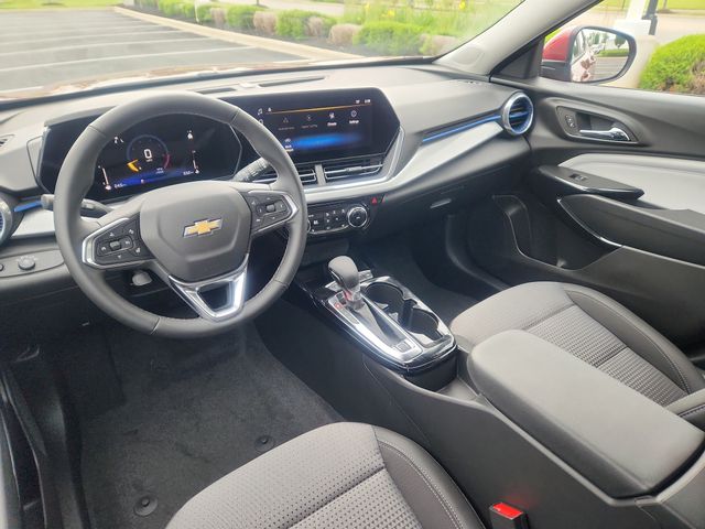 Used 2025 Chevrolet Trax For Sale in Grove City, OH