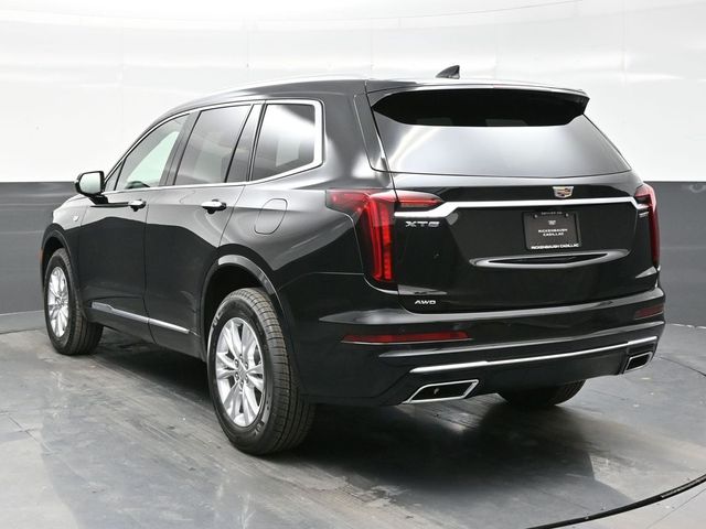 2025 Cadillac XT6 Luxury photo