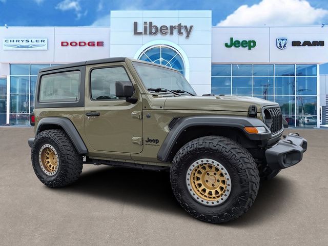 2025 Jeep Wrangler Sport's photo