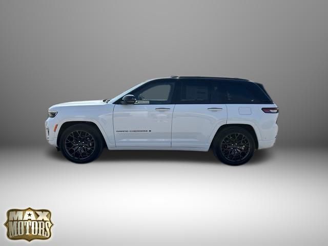 2025 Jeep Grand Cherokee Summit 4