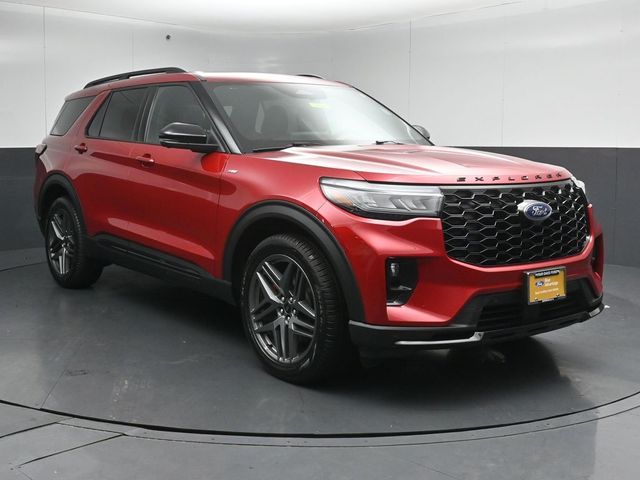 Rapid Red Metallic Tinted Clearcoat 2026 Ford Explorer SUV / Crossover All-Wheel Drive Automatic