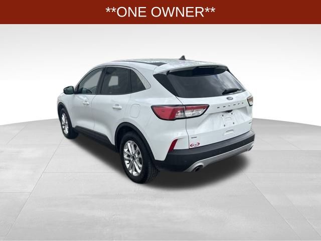 2020 Ford Escape SE photo