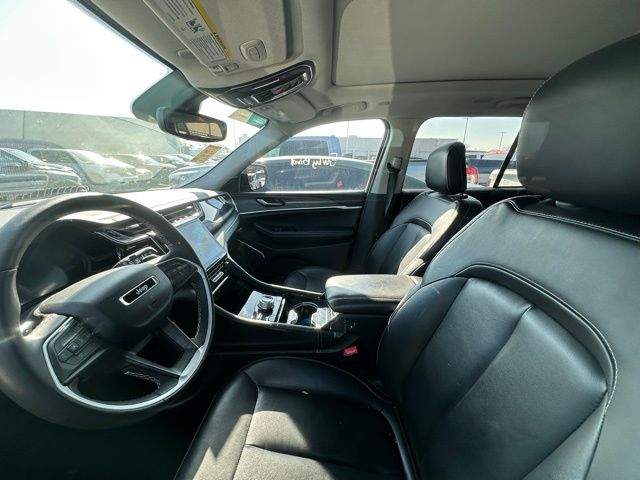 used 2022 Jeep Grand Cherokee car, priced at $27,988