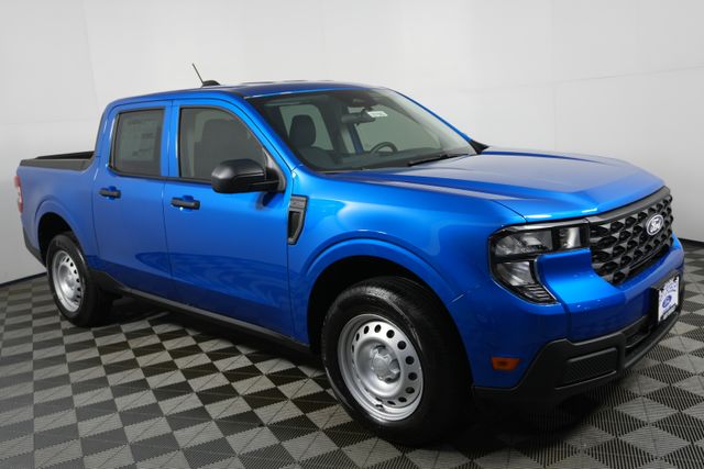 2025 Ford Maverick XL's photo