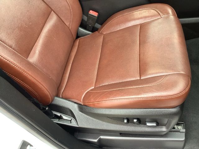 Used 2020 Summit White Chevrolet Premier image 21