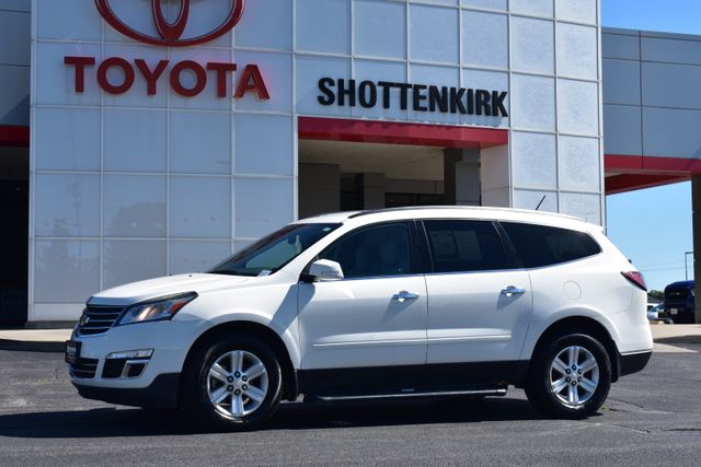 White 2014 Chevrolet Traverse SUV / Crossover Front-Wheel Drive 6-Speed Automatic
