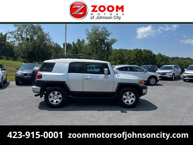 Silver 2007 Toyota FJ Cruiser SUV / Crossover Four-Wheel Drive 6-Speed Manual