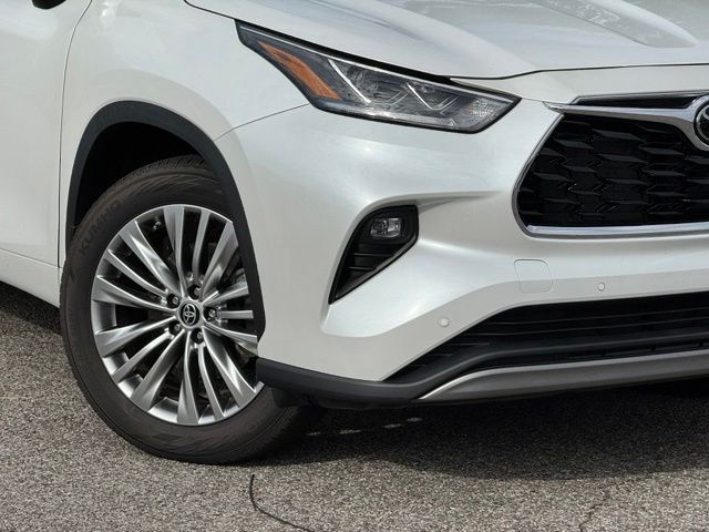 Used 2024 Toyota Highlander SUV