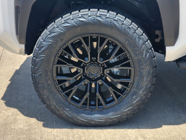 2026 Toyota 4Runner i-FORCE MAX Hybrid TRD Off Road Premium - 6