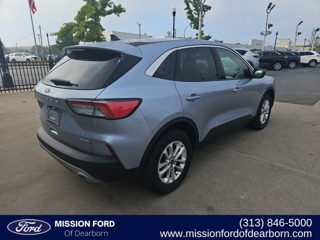 2022 Ford Escape SE 3