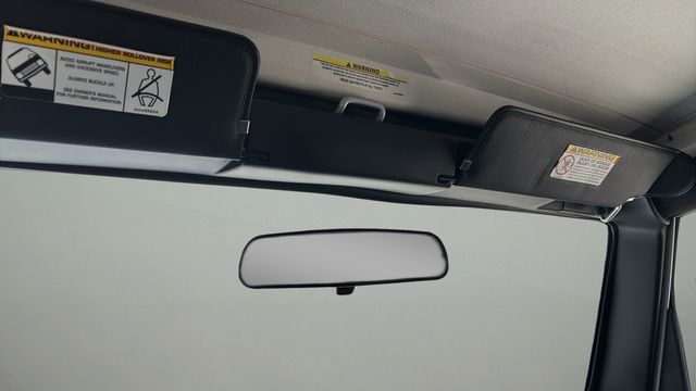 Used 2006 Silver Jeep Unlimited image 27