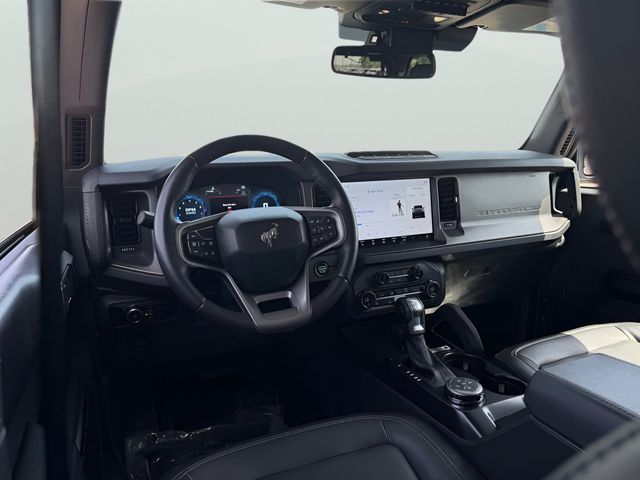 Used 2025 Gray Metallic Ford Badlands image 10