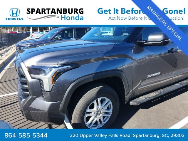 2025 Toyota Tundra SR5 CrewMax Cab 4WD