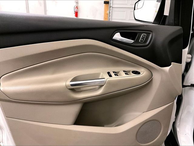 2015 Ford Escape SE White at Phil Fitts Ford