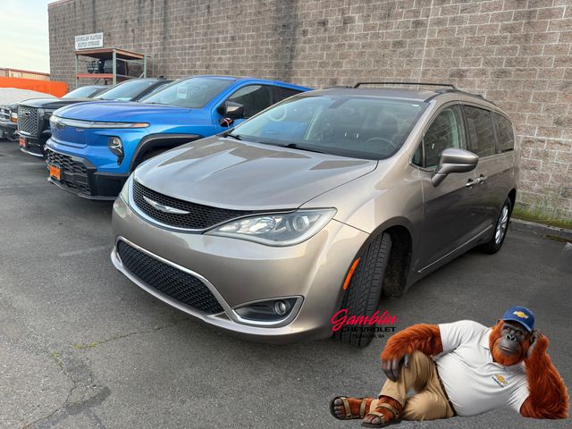 2017 Chrysler Pacifica Touring L
