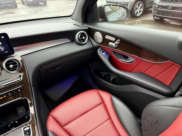 2021 Mercedes-Benz GLC