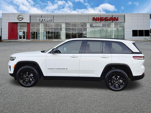 Used 2025 Jeep Grand Cherokee SUV