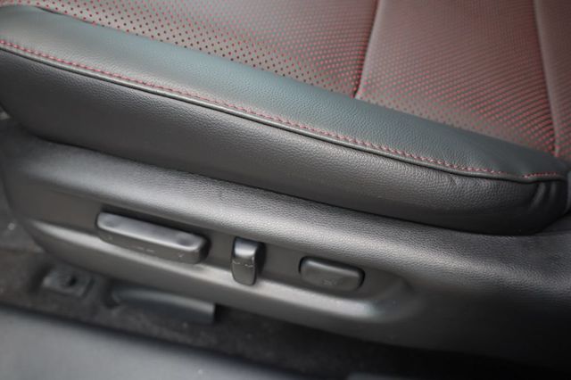New 2026 Sonic Gray Pearl Honda Black Edition Two-Tone image 12