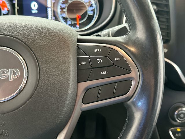 2020 Jeep Cherokee Latitude Plus Red at Auto Express Mitsubishi
