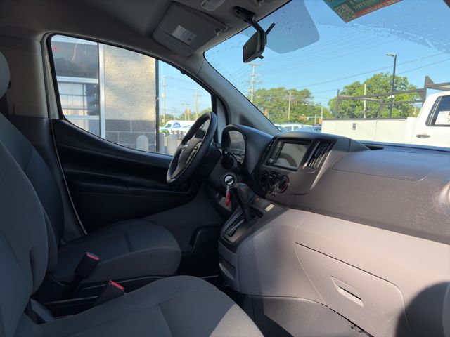 2020 Nissan NV200 Thumbnail