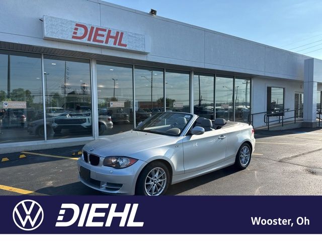 2010 BMW 1 Series 128i Convertible SULEV's photo