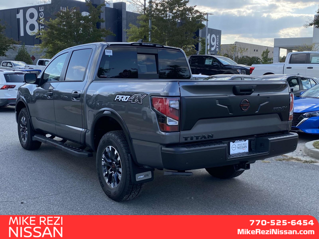 2024 Nissan Titan PRO-4X 5