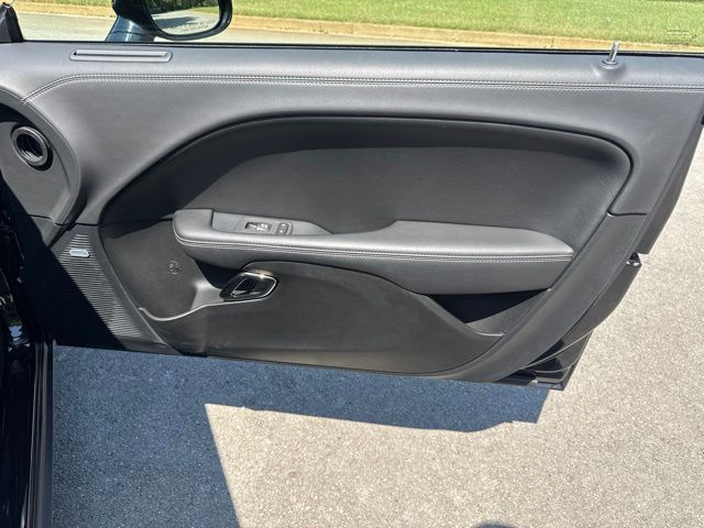 Used 2023 Black Dodge SRT Hellcat Jailbreak image 9