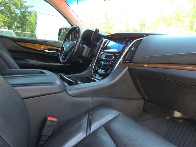 2019 Cadillac Escalade Luxury:44868B