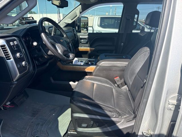 Used 2019 Silver Chevrolet LTZ image 16