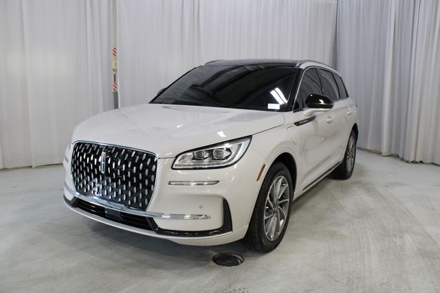 Certified Used 2024 White Lincoln Grand Touring image 35