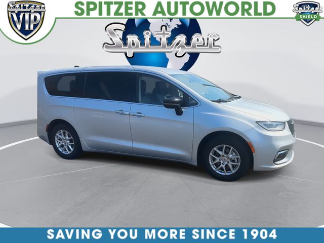 2024 Chrysler Pacifica Touring L - 1