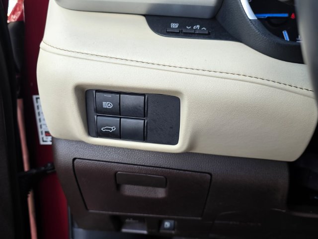 Used 2020 Toyota Highlander Hybrid SUV