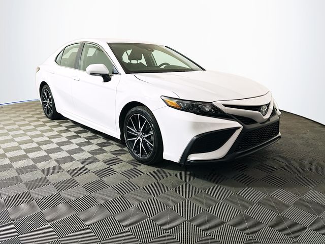 Ice 2024 Toyota Camry SE FWD Sedan Front-Wheel Drive 8-Speed Automatic