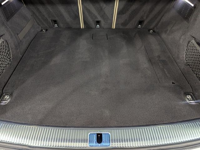 used 2024 Audi Q5 e car