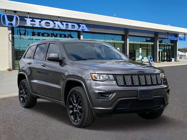 2018 Jeep Grand Cherokee Altitude 1