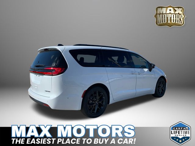 2024 Chrysler Pacifica Limited 14