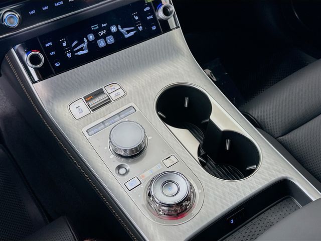 Thumbnail: 2026 Genesis GV70 - 15