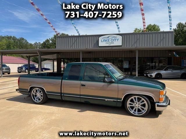 Emerald Green Metallic 1997 Chevrolet C/K 1500 Pickup Truck Rear-Wheel Drive Automatic