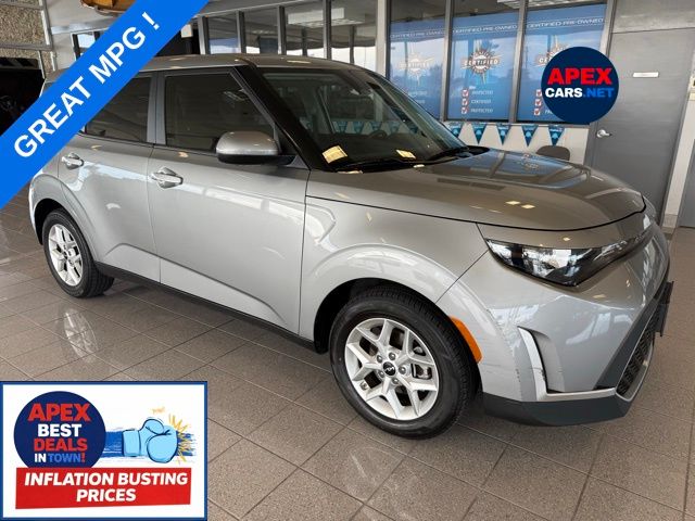 2023 Kia Soul LX FWD