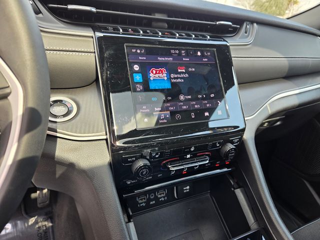 New 2025 White Jeep Altitude X image 23