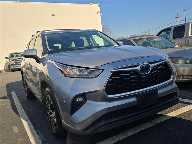 2020 Toyota Highlander Hybrid XLE AWD